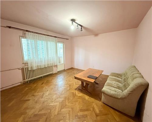Apartament 3 camere, decomandat, 70 mp-  Zona Dambovita