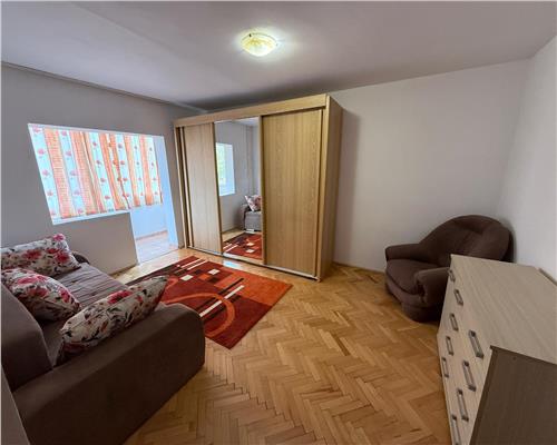 Apartament 1 camera,  Et.1, 40mp - Zona Lipovei