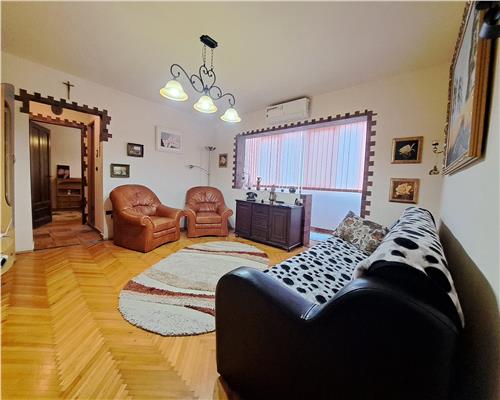 Apartament 2 camere, semidecomandat, Et.3 ,54 mp+centrala - ZONA DAMBOVITA
