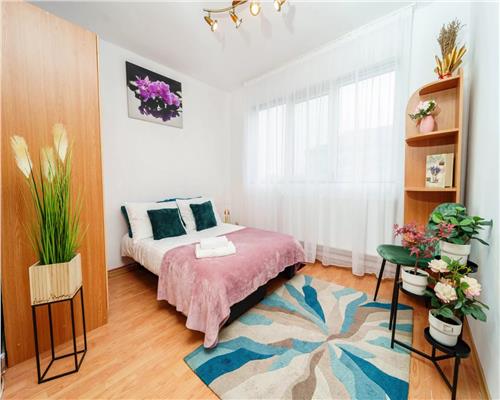 Apartament 3 camere, semidecomandat, 67 mp, et.3, +centrala-Zona Cetatii