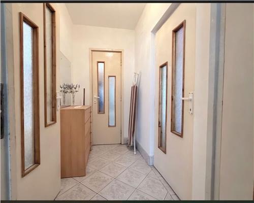 Apartament 2 camere, decomandat, 50 mp - Zona Dambovita