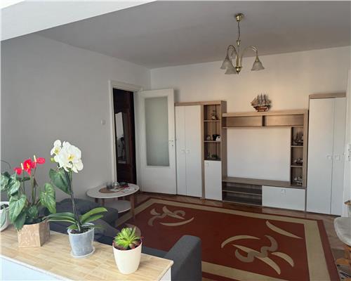 Apartament 2 camere, Et.3, 55 mp - Zona Dambovita