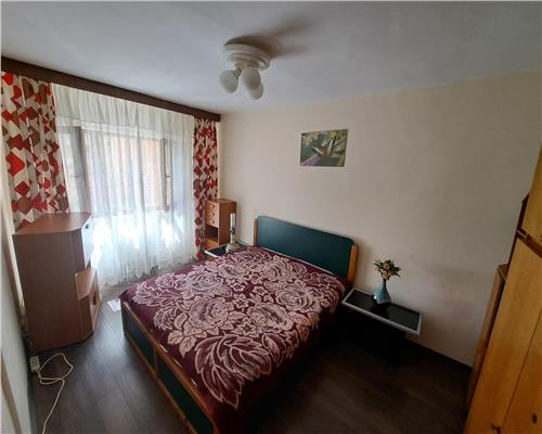 Apartament 2 camere, semidecomandat, Et.2, 56 mp+centrala - Zona Iulius Town