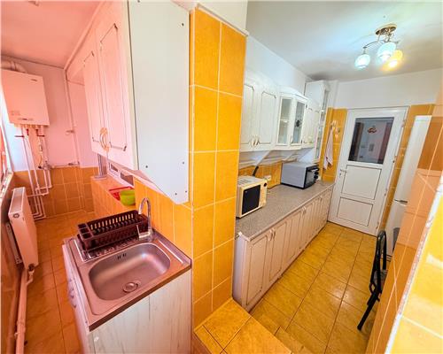 Apartament 3 camere DECOMANDAT, 75 mp+centrala - Zona Complex