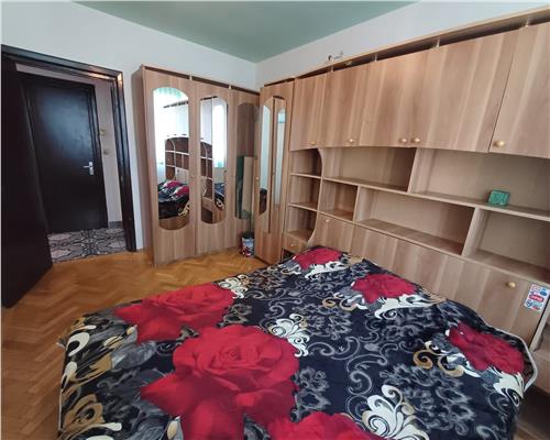 Apartament 3 camere DECOMANDAT, 75 mp+centrala - Zona Complex